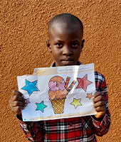 ウガンダの子どもの写真